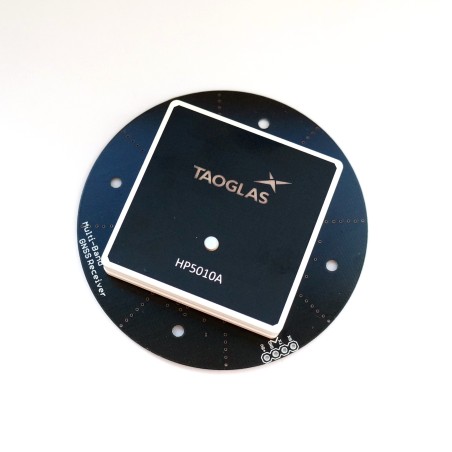 NEO-M9N  four GNSS receiver with 35mm  Antenna and EMI protection